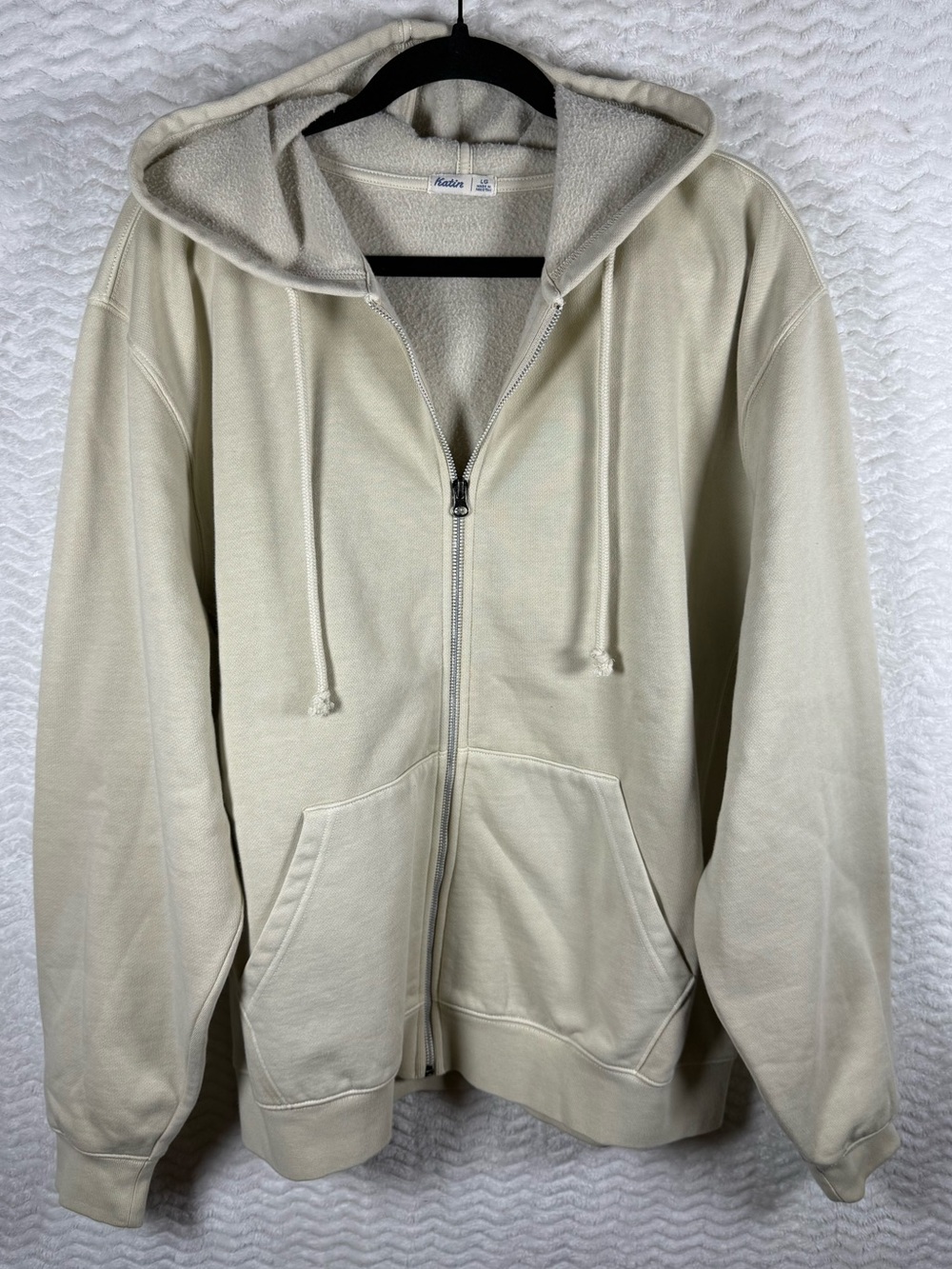Katin Cream Zip-Up Hooded Sweatshirt. So classic and clean look! 🧡🔥😎